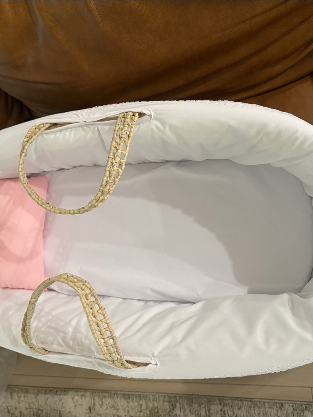 White Quilted Moses Basket with Woven Handles NWOT - Picture 2 of 10
